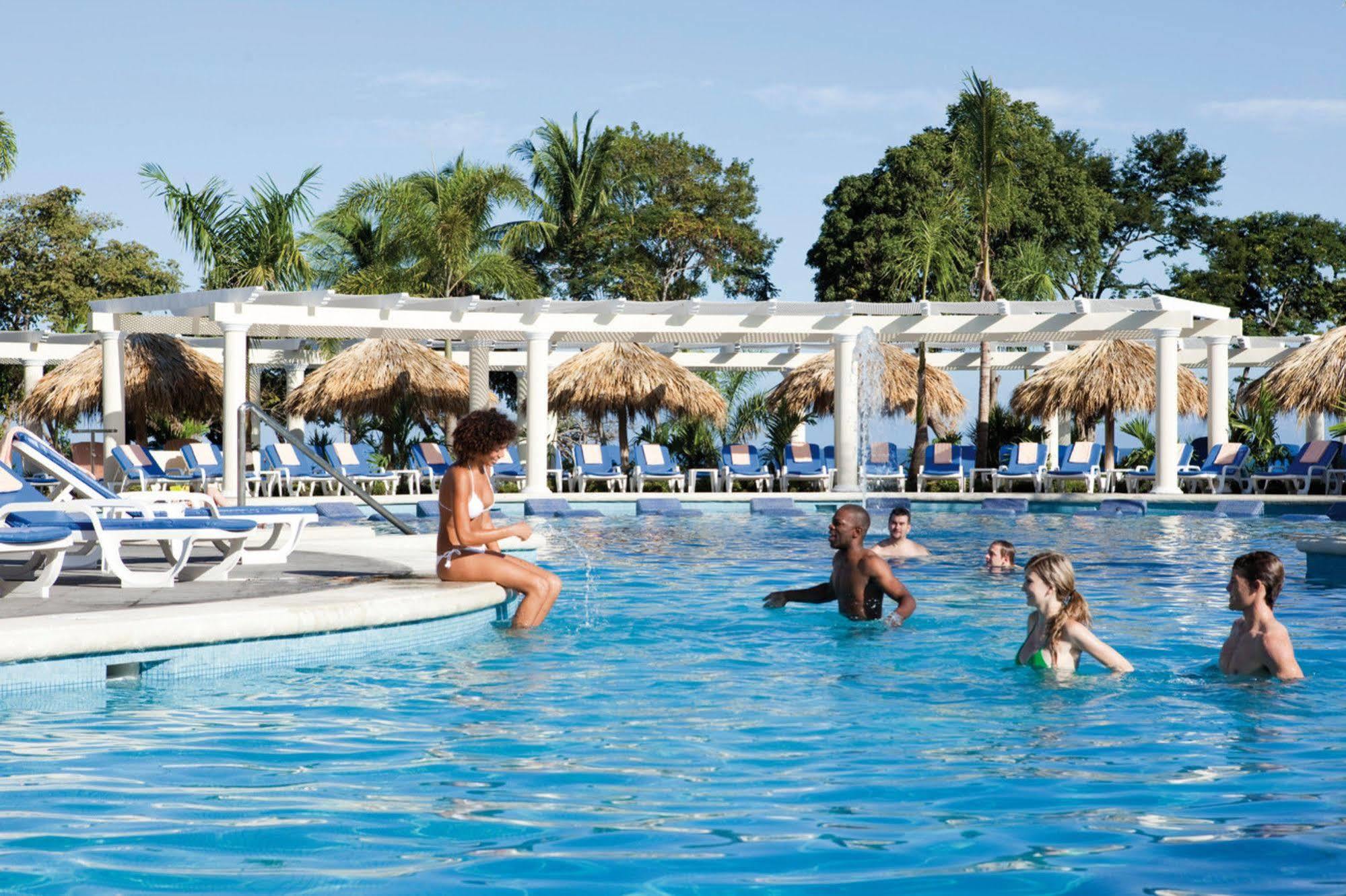 Riu Guanacaste Hotel Sardinal Exterior photo